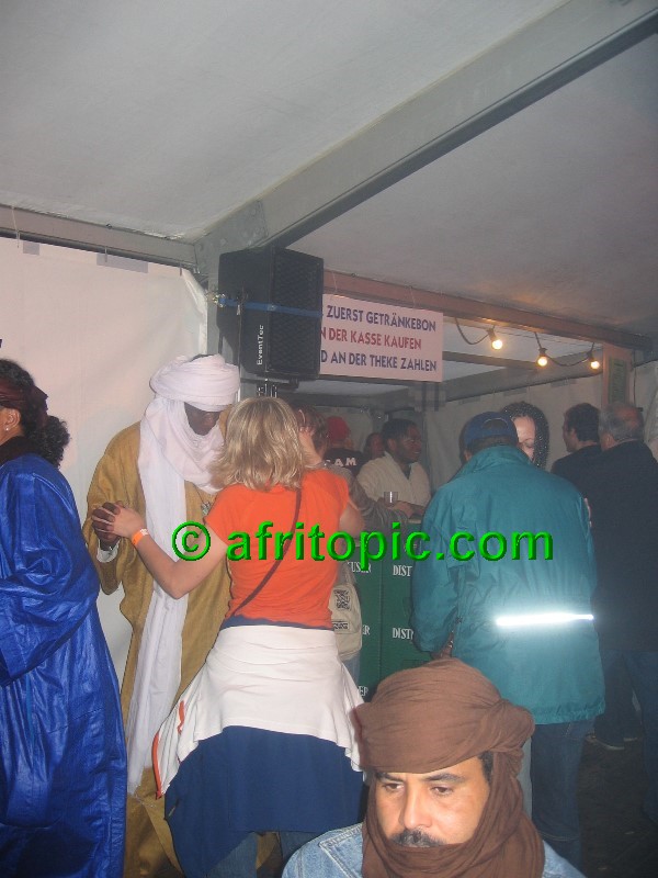 ../Images/afw2006c 645.jpg